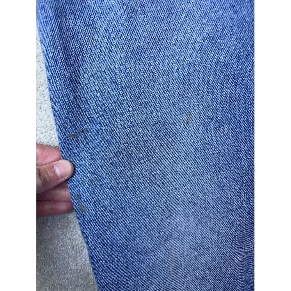 Vintage Levi's 550 Relaxed Fit Jeans Mens 34x30 Blue USA Made Tapered Leg FLAWS